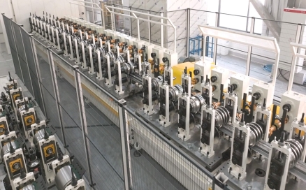 中科煜宸自动化辊压激光焊接产线：从超高强钢成型到焊接，颠覆传统管材行业！